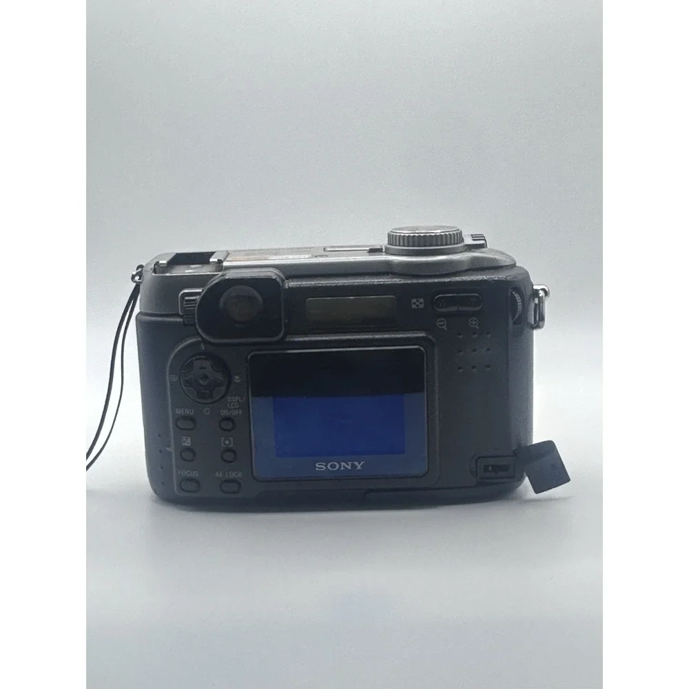Sony Cyber-shot DSC-S75 Digital Camera Carl Zeiss Silver Untested For Parts